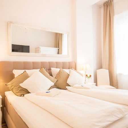 Fritz By Rockchair Apartments L Superhost Status L 3 Bedrooms Boxspringbeds 2 Bathrooms 2 Kitchen - Cozy Family & Business Flair Welcomes You! Берлін Екстер'єр фото