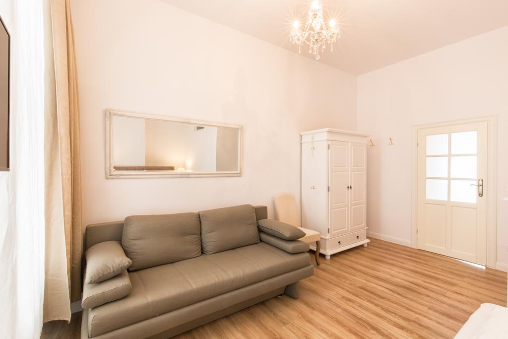 Fritz By Rockchair Apartments L Superhost Status L 3 Bedrooms Boxspringbeds 2 Bathrooms 2 Kitchen - Cozy Family & Business Flair Welcomes You! Берлін Екстер'єр фото