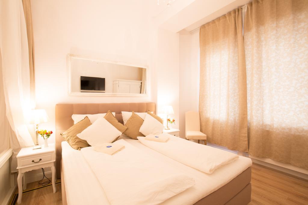 Fritz By Rockchair Apartments L Superhost Status L 3 Bedrooms Boxspringbeds 2 Bathrooms 2 Kitchen - Cozy Family & Business Flair Welcomes You! Берлін Екстер'єр фото