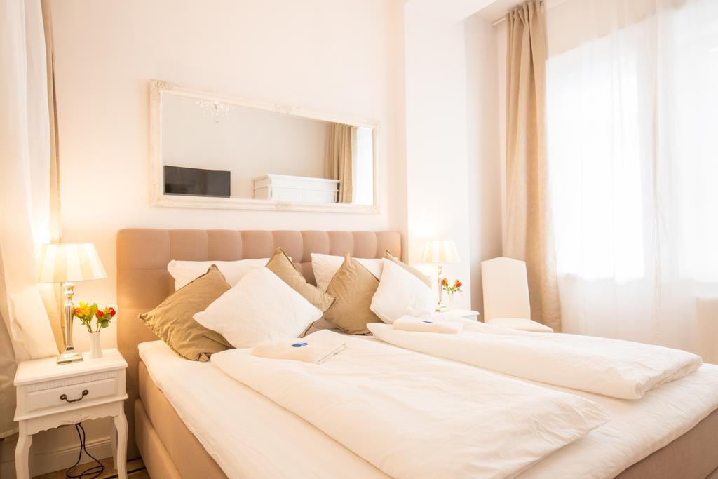 Fritz By Rockchair Apartments L Superhost Status L 3 Bedrooms Boxspringbeds 2 Bathrooms 2 Kitchen - Cozy Family & Business Flair Welcomes You! Берлін Екстер'єр фото