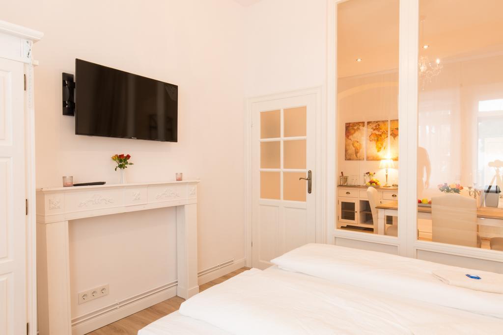 Fritz By Rockchair Apartments L Superhost Status L 3 Bedrooms Boxspringbeds 2 Bathrooms 2 Kitchen - Cozy Family & Business Flair Welcomes You! Берлін Екстер'єр фото