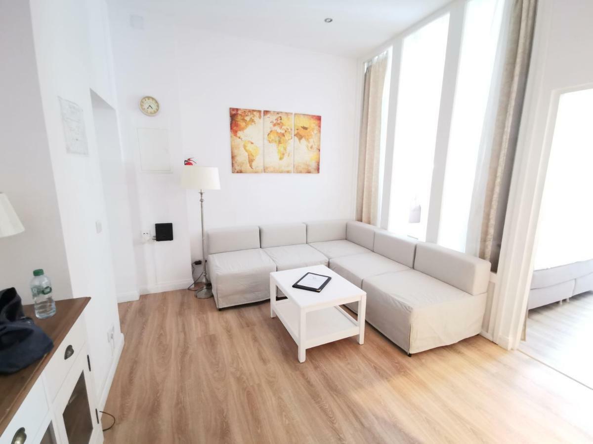 Fritz By Rockchair Apartments L Superhost Status L 3 Bedrooms Boxspringbeds 2 Bathrooms 2 Kitchen - Cozy Family & Business Flair Welcomes You! Берлін Екстер'єр фото